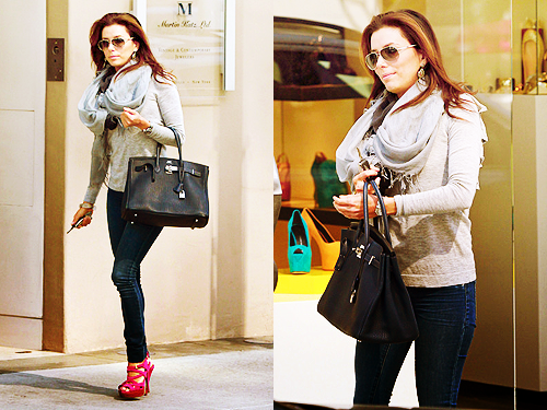 LongoriasWorld's tweet photo. Gorgeous outfit, don't you think? http://t.co/DeAQPXlY