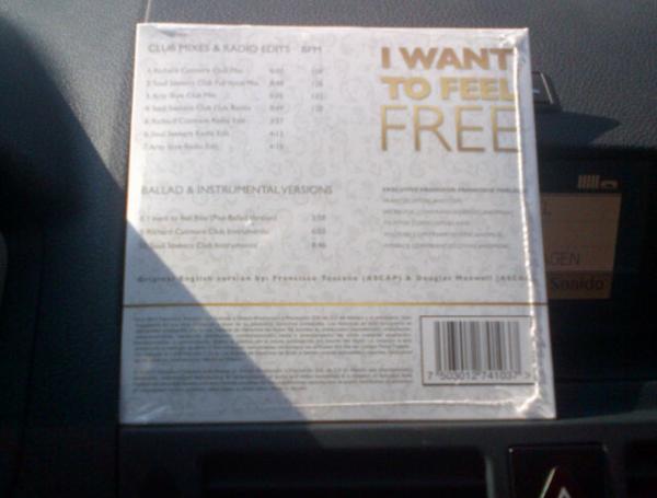 FcoToscano's tweet image. This is the back of the CD! #FeelFree #excited #singleCD :-D