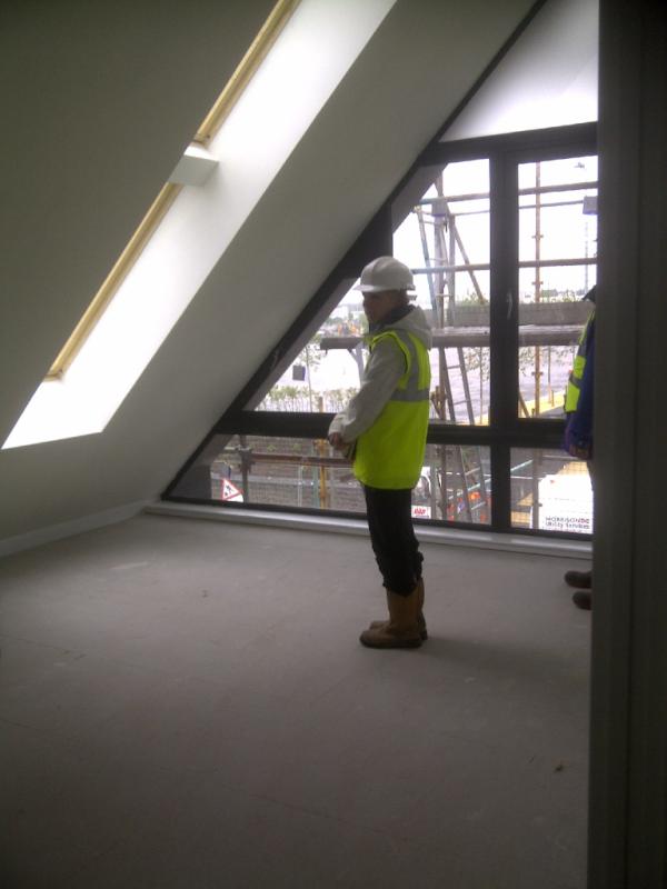 EMiddlemiss's tweet photo. Thanks @Glasgow2014 for 1st look into the G2014 CGVillage athlete housing, @Team_Scotland delighted with progress http://t.co/v1jbMnsN