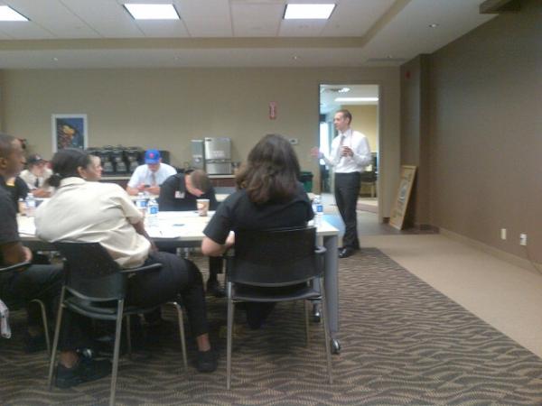 SonjaOps's tweet photo. @TH_University Todd talking about the true art of coffee http://t.co/XCOiGdF9
