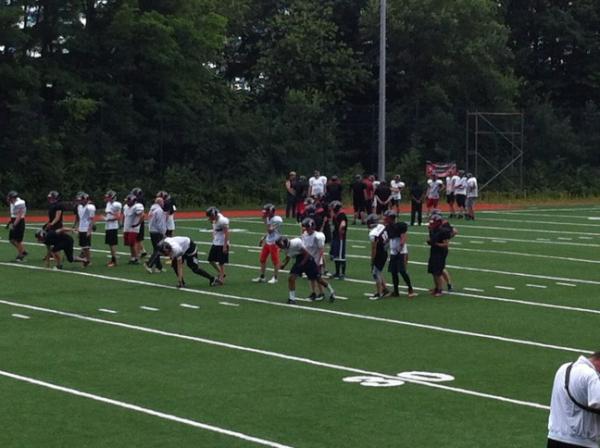 Training! Saarland Hurricanes bei der Arbeit. Und Guenther dazwischen...