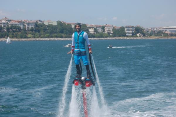 deniz üzerindeki süper kahramanlardan biri olmak istemez misiniz ?