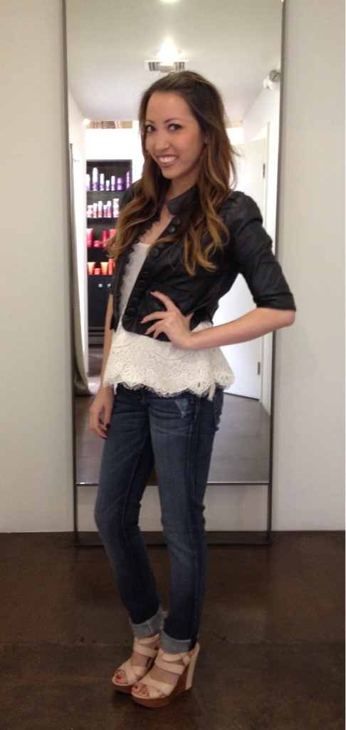 tgriffs's tweet photo. @7FAM rocking my new Roxanne jeans at the Andy Lecompte Salon. Love! http://t.co/a8VlxUM