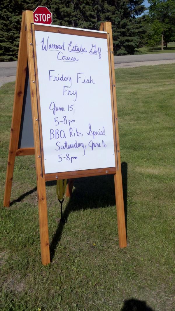 WarroadGolf's tweet photo. Thanks Kyle K. for the sidewalk signs @WarroadGolf http://t.co/yXGMFipx