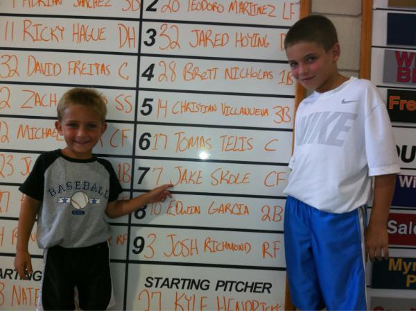 TSkole7's tweet image. Excited to see nephew @JakeSkole15 play tonight. #firstrounder