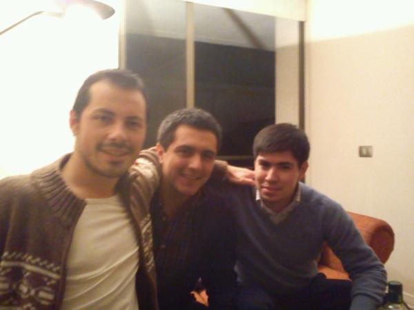 jgazua's tweet photo. @payomorales pfffffff, pobre wn http://t.co/3UhI5E1y
