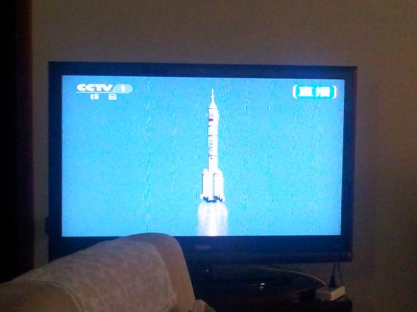 yyangalex's tweet image. Shenzhou 9 blastoff from Jiuquan Satellite Launch Center #JSLC #CNSA &apos;live&apos; on CCTV-1