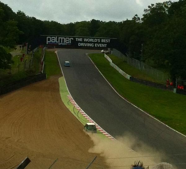 Minifinity's tweet image. Racing fun at Brands Hatch!