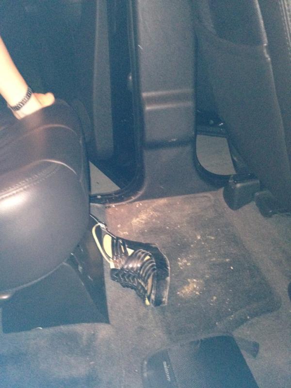 madelinelbeck's tweet photo. forget something last night? @carolineburk @topbunkevans http://t.co/XGyv2MzP
