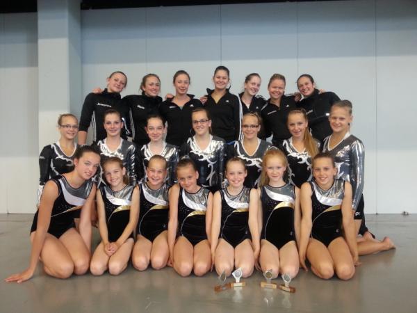 Cgvurk's tweet photo. CGVURK  topprestatie 5 prijzen op #fantasticgymnastics 2012 http://t.co/BkVpeVjj