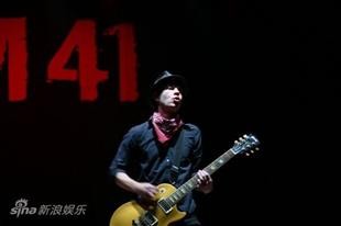 TomThackerFans's tweet photo. Tom Thacker <3 http://t.co/msaZh5NU