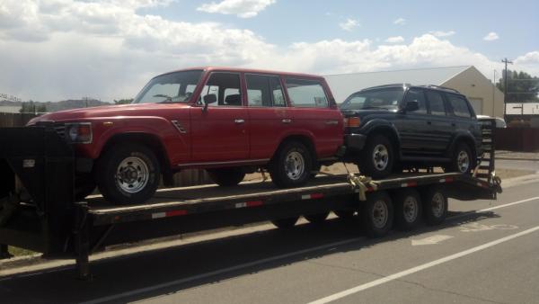 procruiser's tweet photo. Just picked up these 2 Land Cruisers for the CruiserFest auction. http://t.co/1jgtT8Nq http://t.co/OYxvpsRI