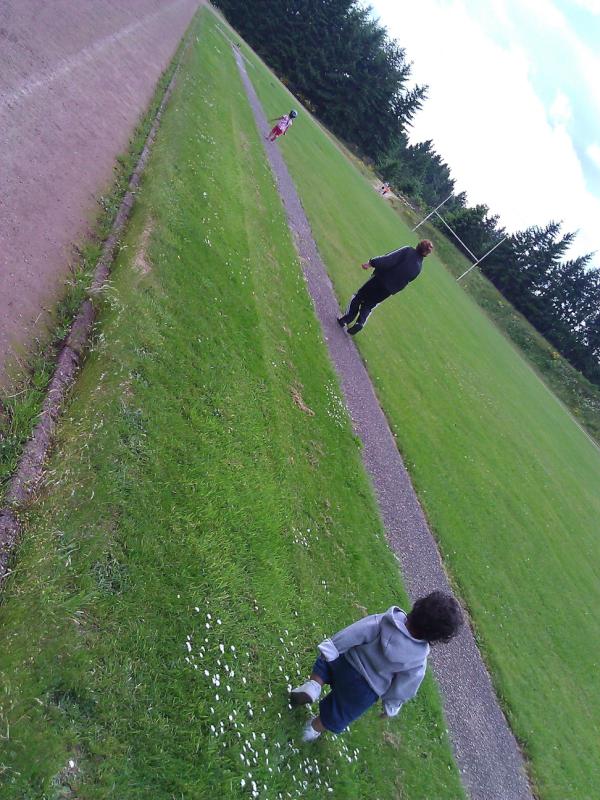 43N20's tweet image. Me,My kids,My mom and Myself at the track today #BreakingSweat #BreakingWind #CloudWatching