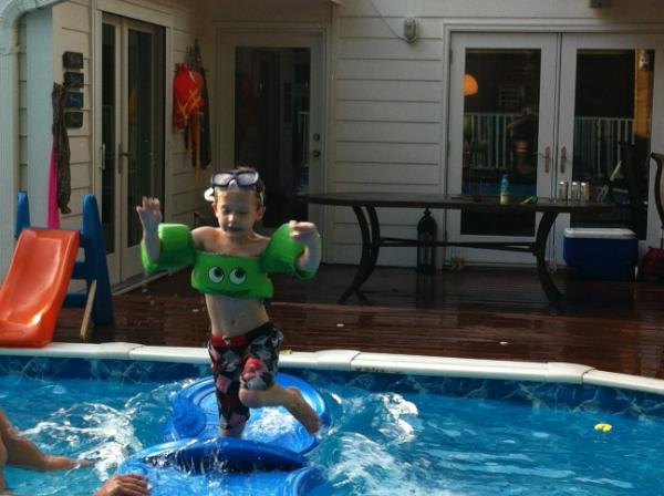 gmeyercanuck's tweet image. #PoolTricks I always thought Hayden could 'walk on water'
