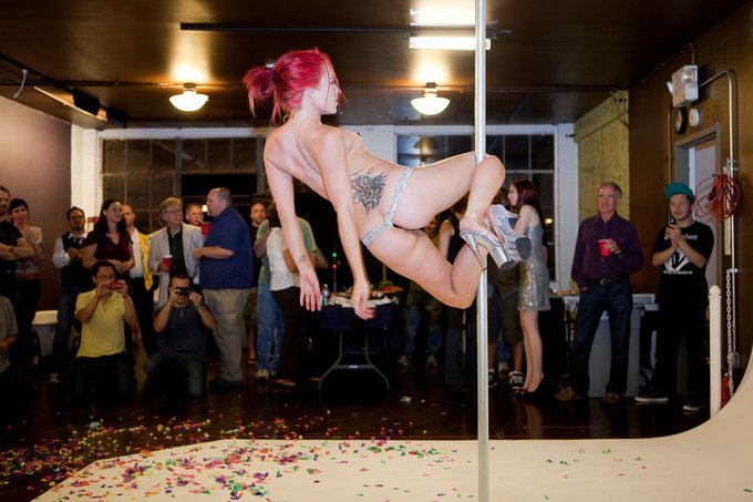 Matrix! http://t.co/DpITJmYh<a href="/tag/candypop"class="tags"><span>#candypop</span></a>