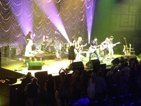 Bandof2012's tweet photo. Headliners @GingerLeighBand @patricepikeband @johnpointer @guy_forsyth @wendycolonna are on stage now! http://t.co/cXk3Vwzh