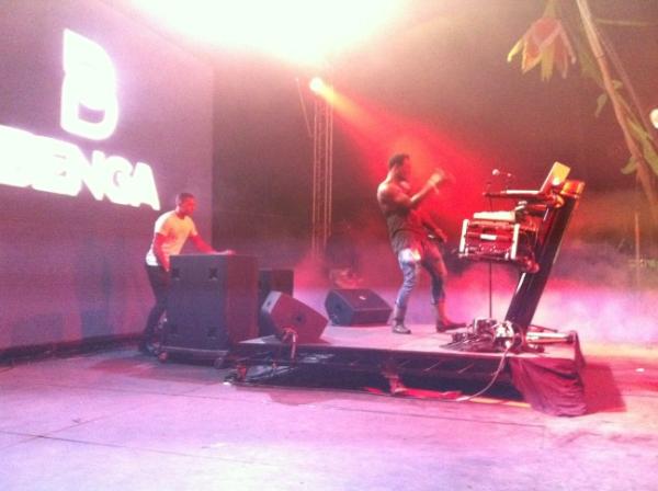 Vevo_UK's tweet photo. Been having a lovely time @BeachBreakLive . @iambenga @youngmanmusic killed it last night! #standard #bbl2012 #icon http://t.co/fR4oPsID