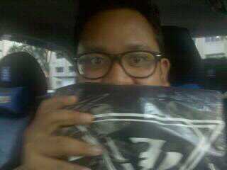 Khairul_Asari's tweet image. Tshirt delivery with @Fuzzy_Wuzzy1989 and the ever crazy @snhszr! #7point1