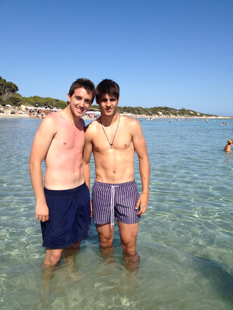 Álvaro Morata on Twitter: "Buen día de playa! http://t.co ...
