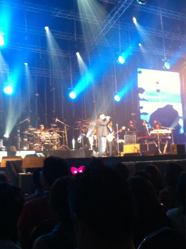 Classic songs never get boring...I love soul after six .... :)
