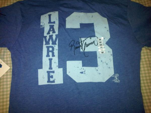 FayyazMawani's tweet image. Got my first @TeamUnitStore @blawrie13 shirt!