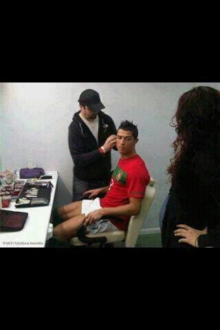 sanderino004's tweet photo. Je had toch gelijk over ze makeup haha;) @Raaaf_1 http://t.co/DwQJV1OR