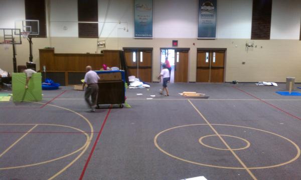 StAndrewsOmaha's tweet photo. VBS tear-down is already off and running. Thanks to the 600+ people who made last week such an amazing experience! http://t.co/MlKNhipR