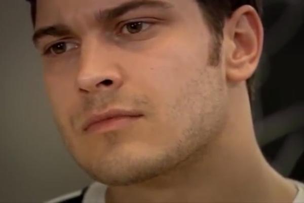 CagatayCagatay's tweet photo. Nabız __________ http://t.co/Pwo3IXIV