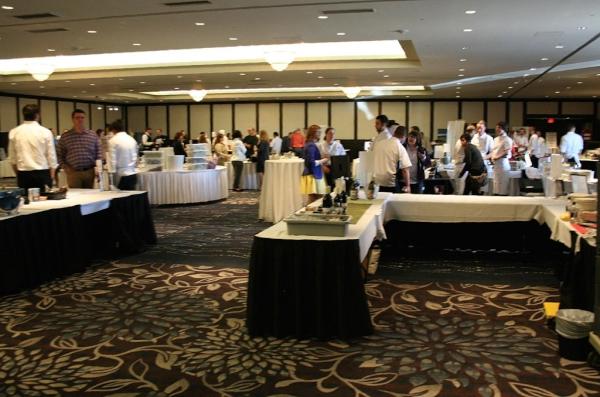 gordonstaples's tweet photo. Everybody setting up @IndulgenceYEG http://t.co/7rXzx04q