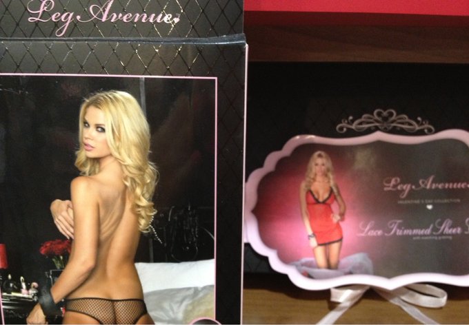 Leg avenue packaging starring.. My tush http://t.co/XIVdsMBz<a href="/tag/heybaby"class="tags"><span>#heybaby</span></a>
