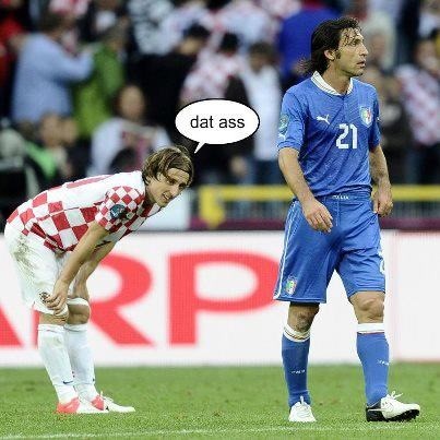 SoccerMemess's tweet photo. [ Credit to Fatjon Logli ] http://t.co/Bz2kC4NX
