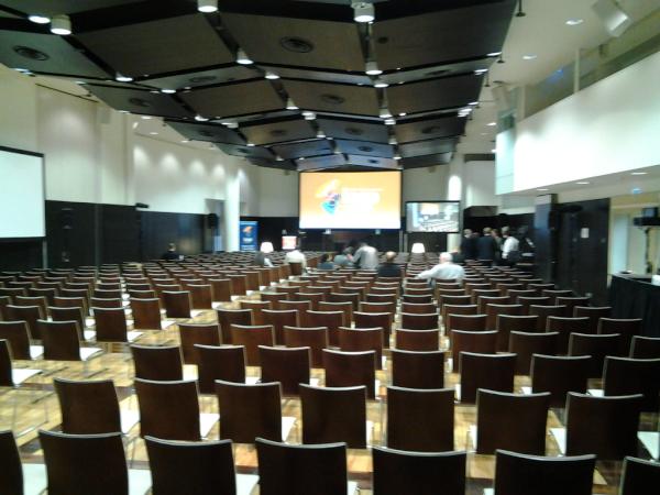 iasp2012's tweet photo. #iasp2012 is ready for plenary session. http://t.co/pIJdJMQ4