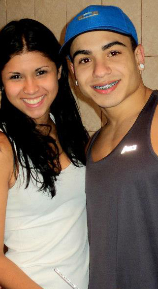 keelly_01's tweet photo. Agentte ée ttão feeeliiz juunttoos,, Tte Ammoo mt ammmr,, *-* http://t.co/TCUDZv9V