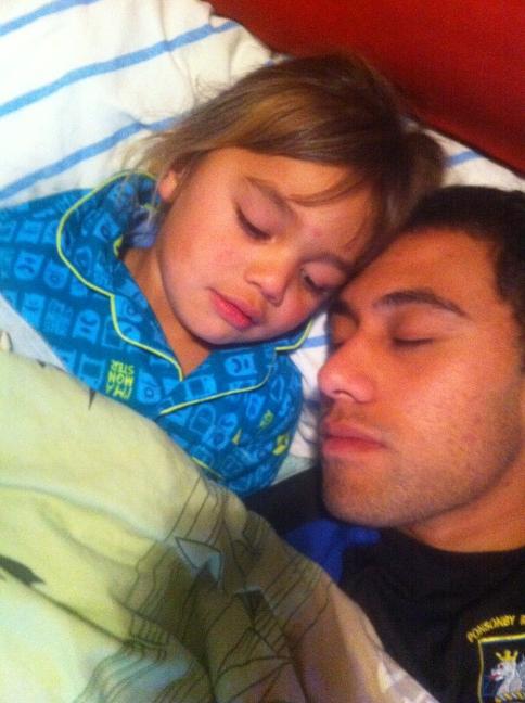madden2809's tweet photo. Bedtime with my prince.#lovemyson http://t.co/KIzaCAfN