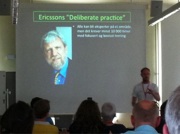 @ Seminar Fachgruppe Ausdauer, Entwicklung vom Nachwuchs- zum Eliteathleten. Vortrag Sigmund Apold-Aasen, sehr gut!