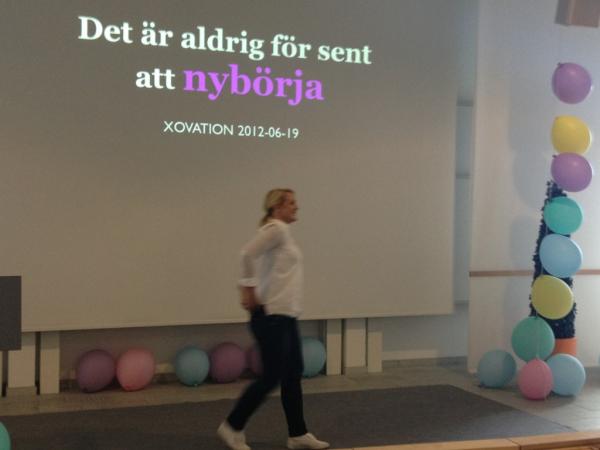 TobiasCarleke's tweet photo. @karinadelskold on stage i Karlshamn #xovation #Karlshamn http://t.co/2f7WOUKS