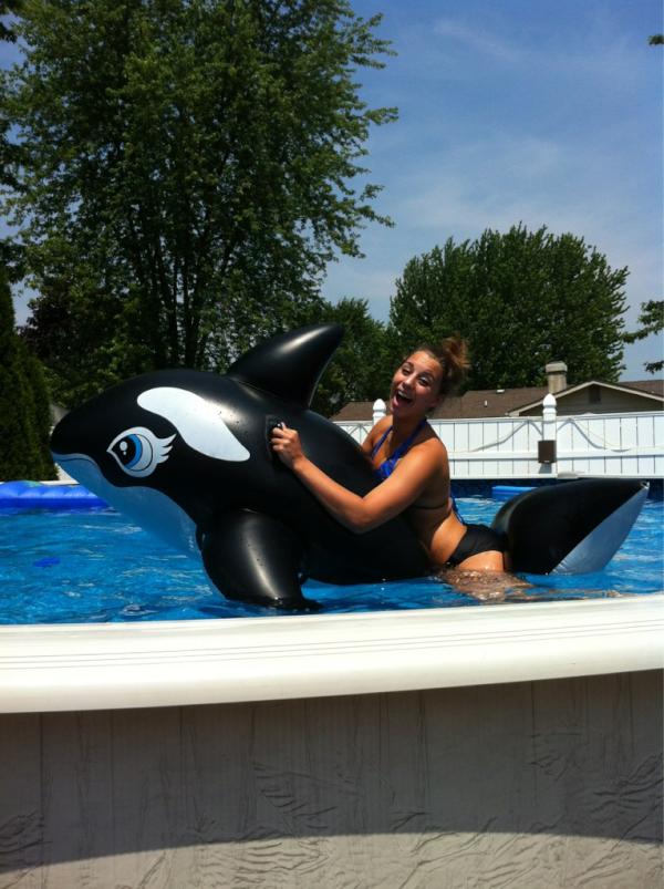 JennRockafellow's tweet photo. #freewilly @iheartwaterpolo http://t.co/4t5zXnHk