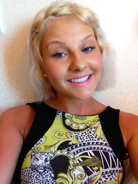 abbiemeldrum's tweet image. Bit sunburnt #neverburn