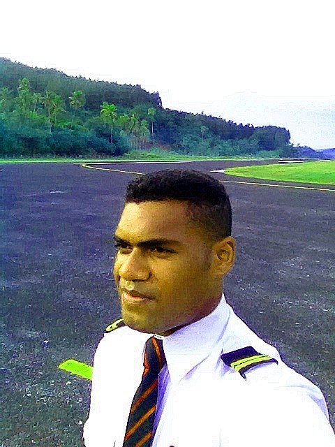 JLenoa's tweet image. #KadavuAirstrip #PhotoShootSesh..Lol #Aimlessness :)