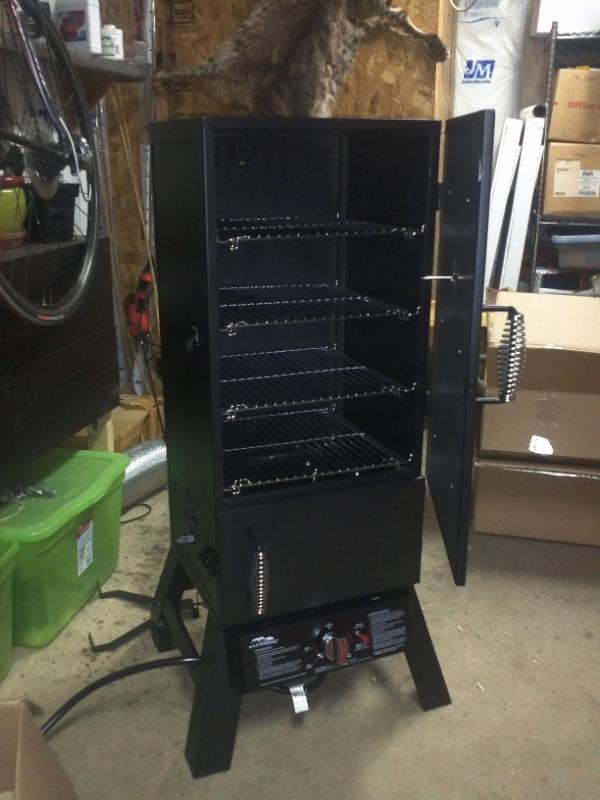 cheeseshepherd's tweet photo. I think I'm ready to kill another pig!!! I see visions of smoked delicious in my future. http://t.co/mLLWYBJ5