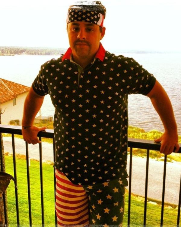 MTP_85's tweet photo. @RowdyGentleman These colors don't run!!! 🇺🇸🇺🇸🇺🇸🇺🇸🇺🇸 http://t.co/HUsLTMT0