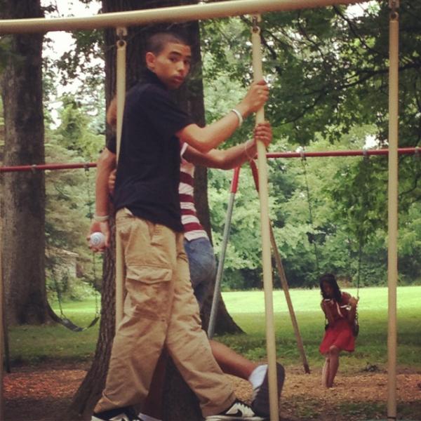 Mamas_Rosa's tweet photo. Some big kids Lolz they all acting like they are five years old http://t.co/fmGVSjSy