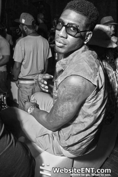 Watch EURO's leaked NSFW photo on TwXstars