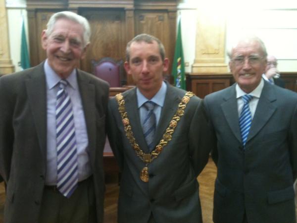 johnbuttimer's tweet photo. Delighted to afford #Cork legends a #LMCork reception tonight. As sharp and witty as ever Cha and Miah #everymanpalace http://t.co/xt26Dvp6