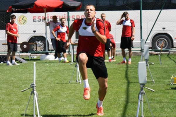 ESpanaa's tweet photo. @bthn65 Batuhan karadeniz (number 1) çalışıyor http://t.co/72J0DWJy