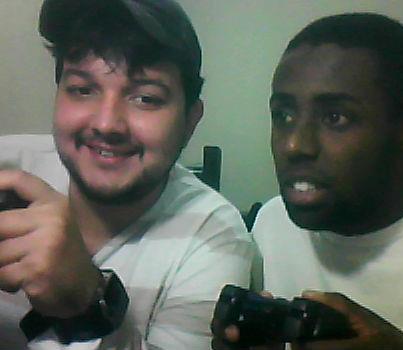 ThiagoTaligado's tweet photo. Eu o o @brunoalvdesou Sam, Jogando aquele playzinho, haha to dando show! http://t.co/TQErpOBt
