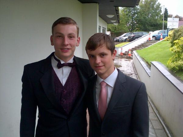 AshleyGiff's tweet photo. Me and ryan marlow at prom:) http://t.co/9LztVDxZ
