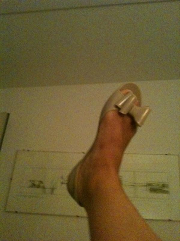viola_buitoni's tweet photo. 2 new pastas acquired for my repertoire while wearing my new adorable superga...love Italy! http://t.co/Yucz71sO