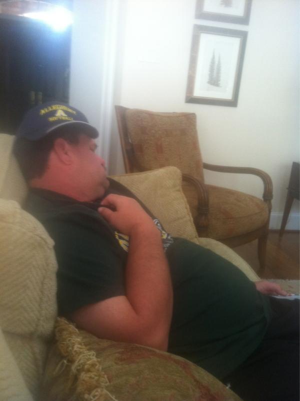 TaylorTibbits's tweet photo. @LauraColley6 @JaSue13 watching the senior golf tour did him in http://t.co/REwA0S0M