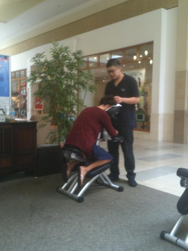 KBenz93's tweet image. Syd is getting a massage... Looks oddly sexual... I want one! #mallproblems #summer2012problems